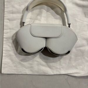 Apple AirPod Max 1st Gen - Silver